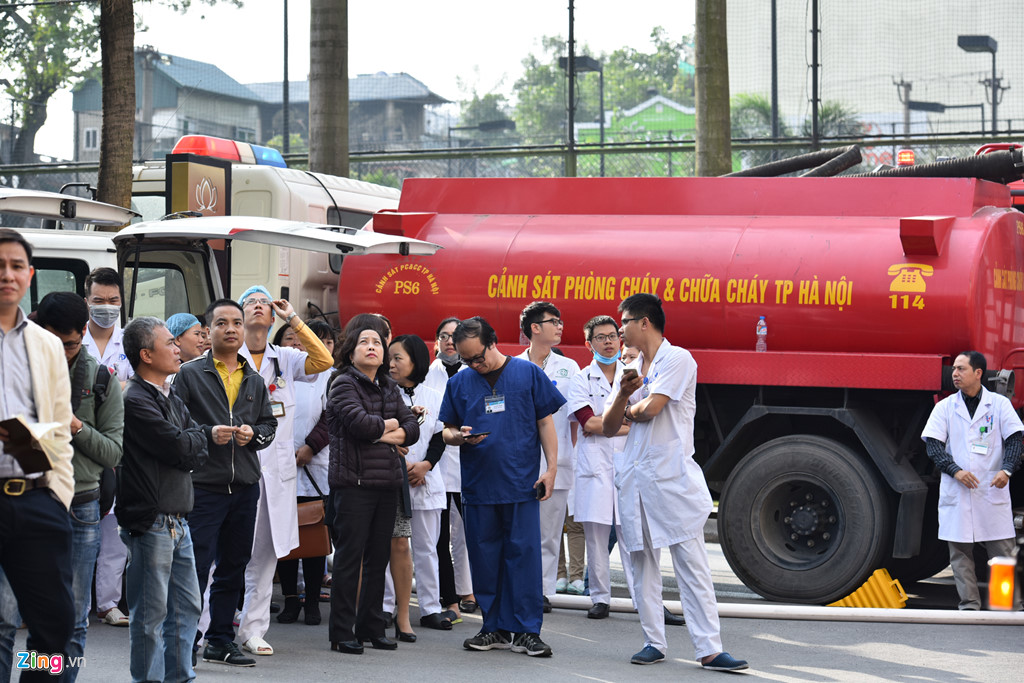 Hiện trường vụ cháy tại chung cư cao cấp Golden Westlake